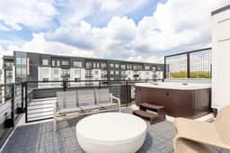 2 Homes | Rooftop Hot Tub & Fire Pit | Sleeps 24 - Image 2