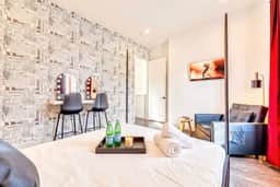 Taylor-inspired home | rooftop hot tub | sleeps 12 - Image 5
