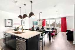 Nashville hot tub house near Germantown, sleeps 10 - Image 3