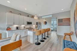 Music-themed Nashville home, sleeps 12, game room - Image 3