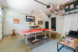 Music-themed Nashville home, sleeps 12, game room - Image 2