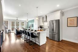 Game room house near the Gulch • sleeps 12 - Image 2