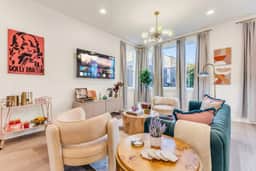 Nashville-themed home • game room & garage • sleeps 12 - Image 3