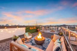Karaoke house near Centennial Park | sleeps 12 - Image 2