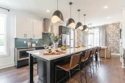 4BR Nashville house sleeps 12 | garage + gas grill - Image 4