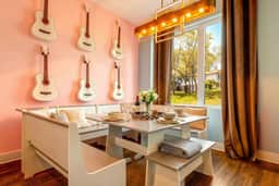 Elvis-themed Nashville house | Sleeps 12 - Image 3