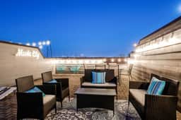 Nashville game room home, sleeps 10 near Parthenon - Image 2