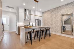 Pet-friendly 4BR sleeps 12 near Broadway Nashville - Image 4