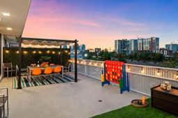 Gulch condo, private skyline deck & pool, sleeps 8 - Image 3