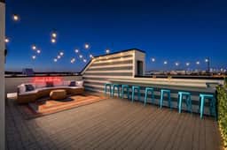 Rooftop deck house near Geodis Park - sleeps 12 - Image 4