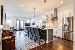 Gulch rooftop, fire pit & putting green - sleeps 12 - Image 3