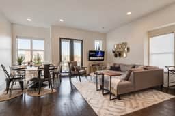 Gulch rooftop, fire pit & putting green - sleeps 12 - Image 5