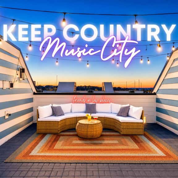 Rooftop deck house near Geodis Park - sleeps 12 - Image 1