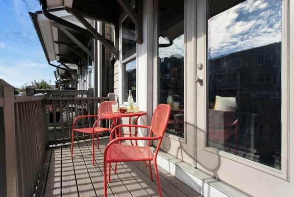 Game room house near the Gulch • sleeps 12 - Image 3