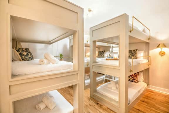 Nashville rooftop skyline views near Broadway • sleeps 12 - Image 3
