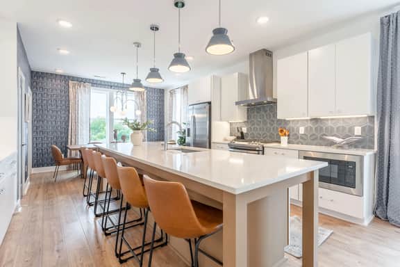 2 Nashville Homes | Shared Rooftop Hot Tub | Sleeps 24 - Image 4