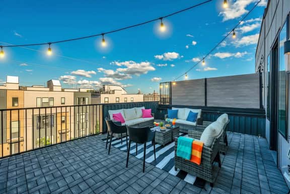 Nashville disco game room house | sleeps 12 - Image 2