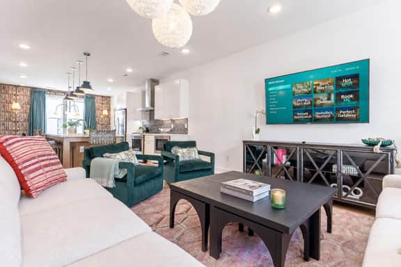 Hot tub home near Broadway Nashville • sleeps 12 - Image 3
