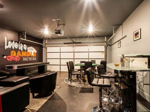 Vegas-themed townhouse near downtown Nashville | Sleeps 12 - Image 5