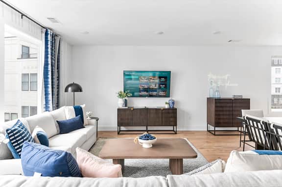 2 Homes | Rooftop Hot Tub & Fire Pit | Sleeps 20 - Image 3