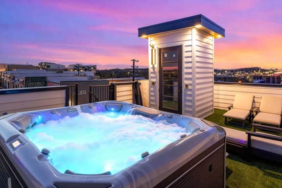 Double-Decker Rooftop Hot Tub | 4BR Sleeps 12 - Image 3