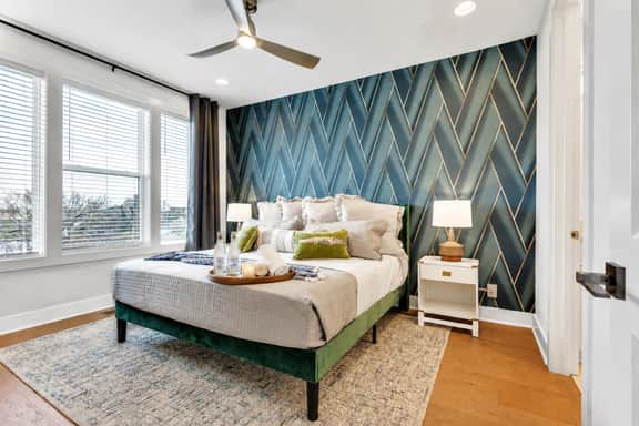 2 rooftop homes near Broadway | sleeps 24 | 8 baths - Image 5