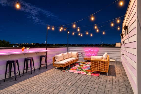3 Homes - Rooftop - Fire Pit - Sleeps 36 - Image 3