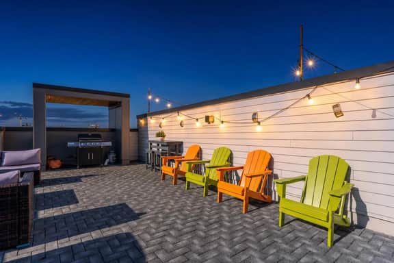 Nashville-themed house, 12 South & Gulch, sleeps 12 - Image 3