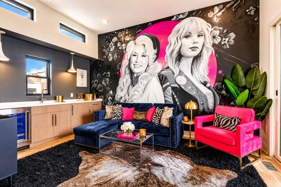 Nashville karaoke house near the Gulch, sleeps 12 - Image 1